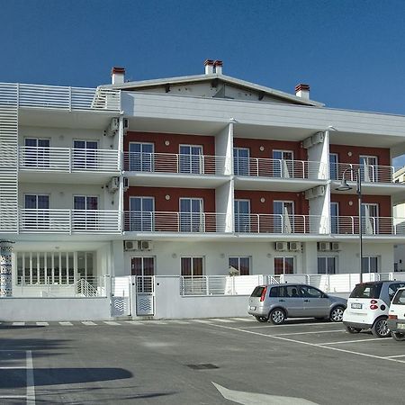 Case Vacanze Blue Bay Resort Roseto Degli Abruzzi Eksteriør bilde