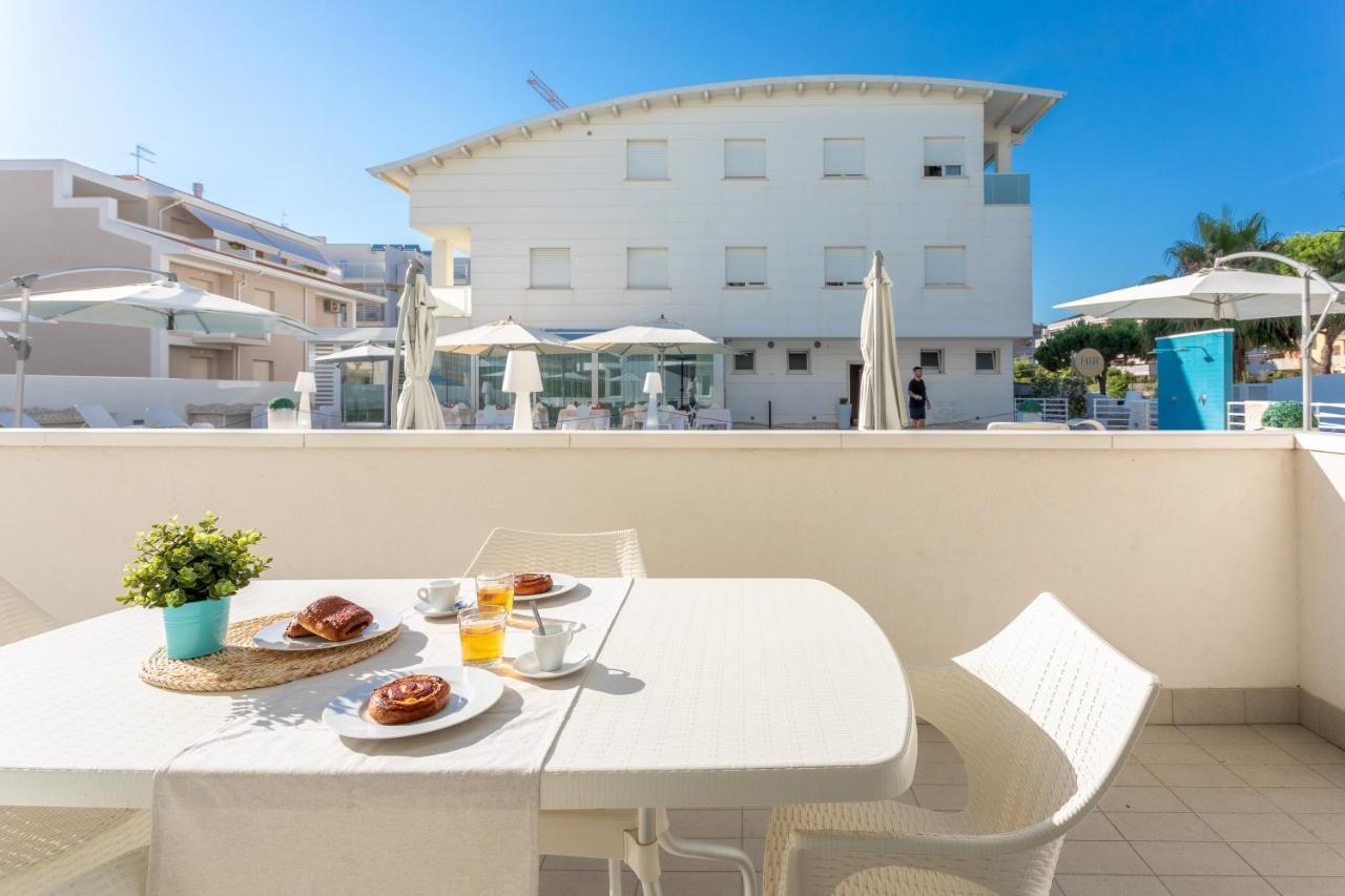 Case Vacanze Blue Bay Resort Roseto Degli Abruzzi Eksteriør bilde