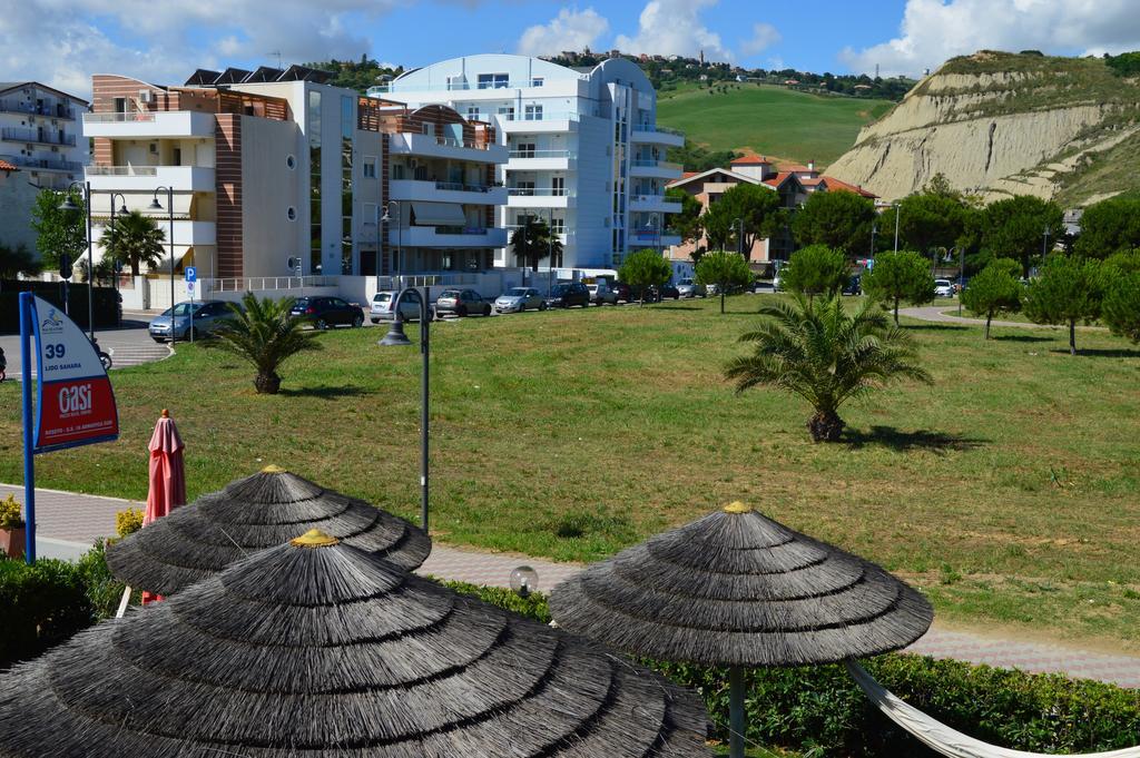 Case Vacanze Blue Bay Resort Roseto Degli Abruzzi Eksteriør bilde