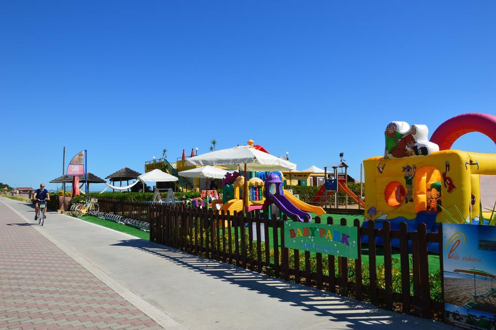 Case Vacanze Blue Bay Resort Roseto Degli Abruzzi Eksteriør bilde