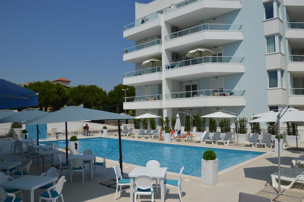 Case Vacanze Blue Bay Resort Roseto Degli Abruzzi Eksteriør bilde